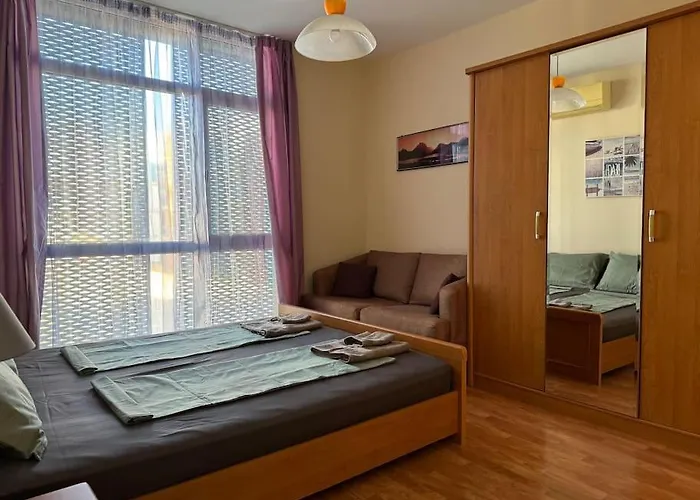 Apartment за в елит 4 *