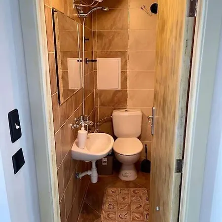 за в елит 4 Apartment *